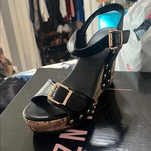 Casual Black Women's Sandals with Gold Buckle